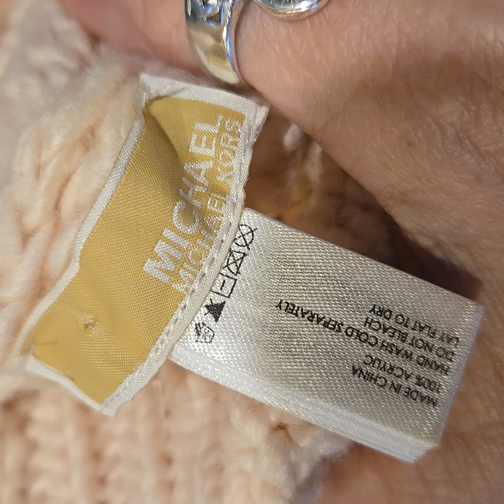 MICHAEL Michael Kors Pale Pink Cable Knit Beanie - Picture 5 of 6